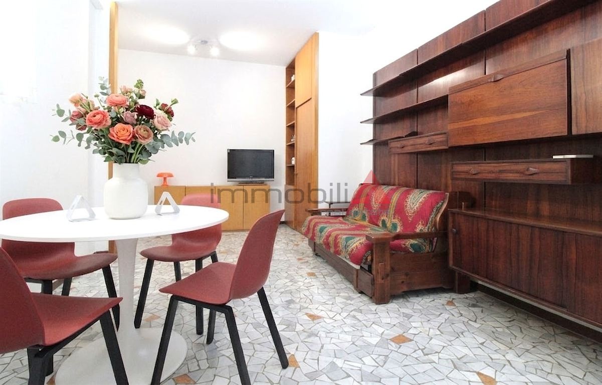 Milano - 2 locali ARREDATO in Ripa di Porta Ticinese