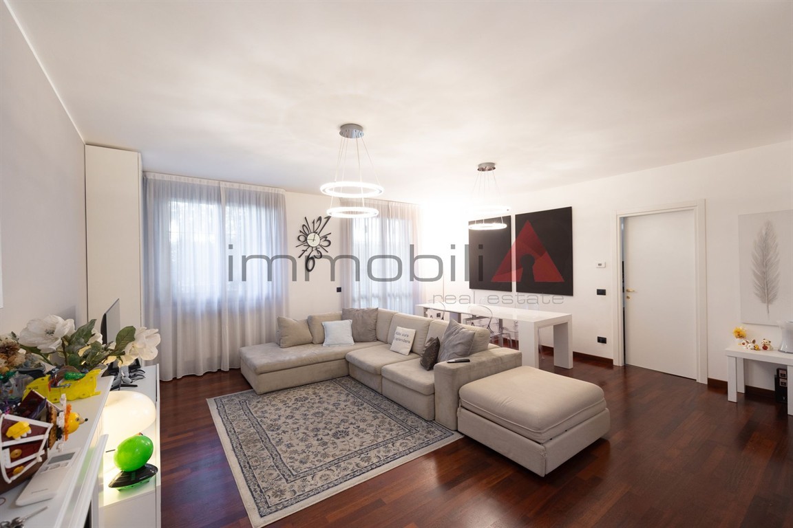 Brugherio Centro. Stupendo 3 locali di 117mq con giardino privato