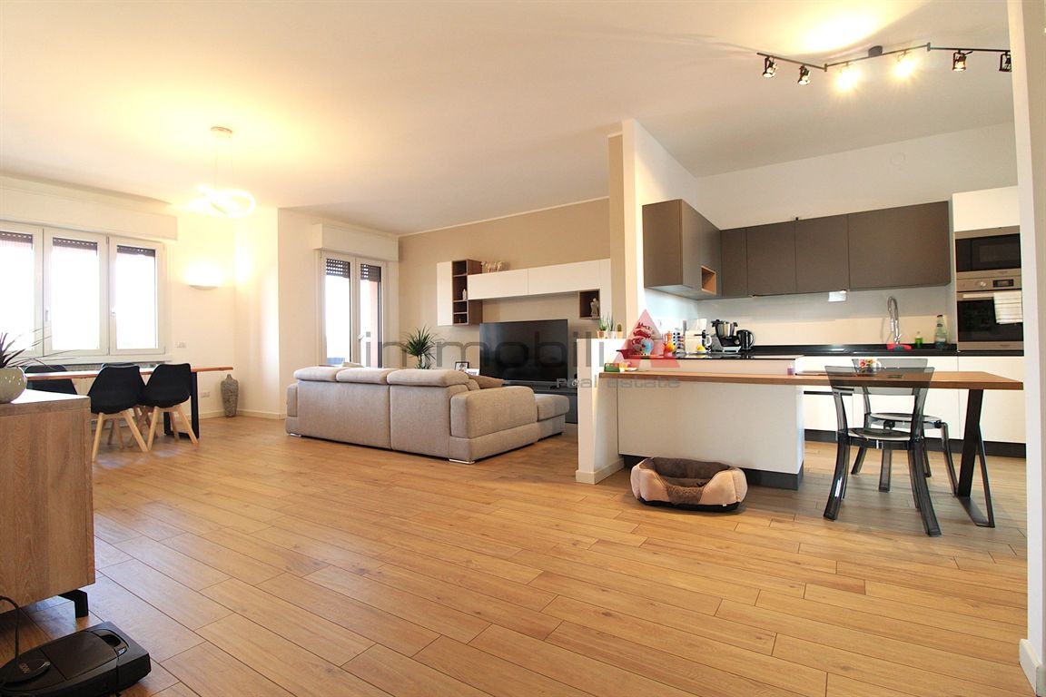 Segrate centro - 3 locali con terrazzo e possibilità box - ULTIMO PIANO