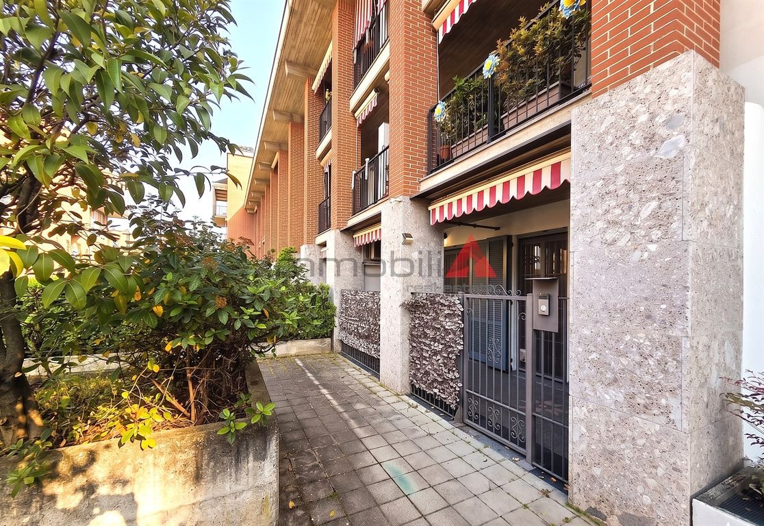 Limito di Pioltello - 4 locali con taverna e box Euro 309.000,00