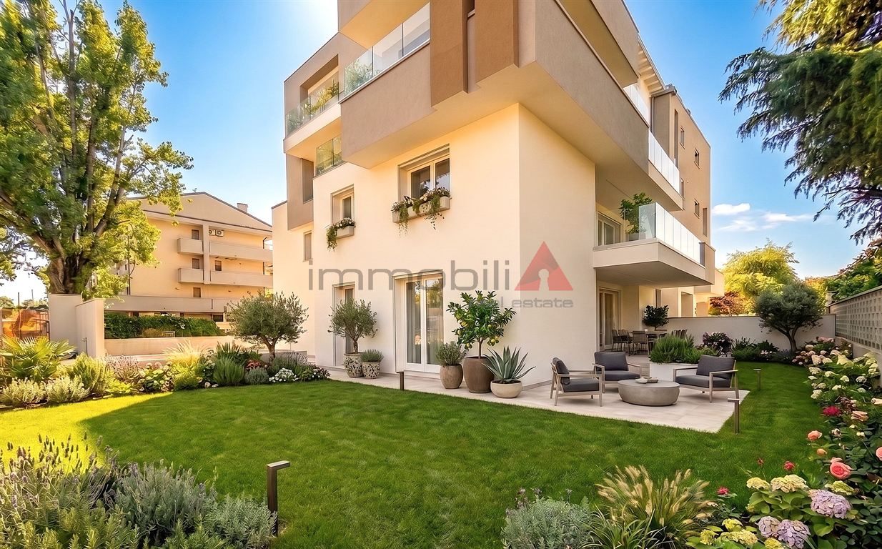 Carugate – Nuovo Trilocale Classe A4 con Giardino di 200 mq