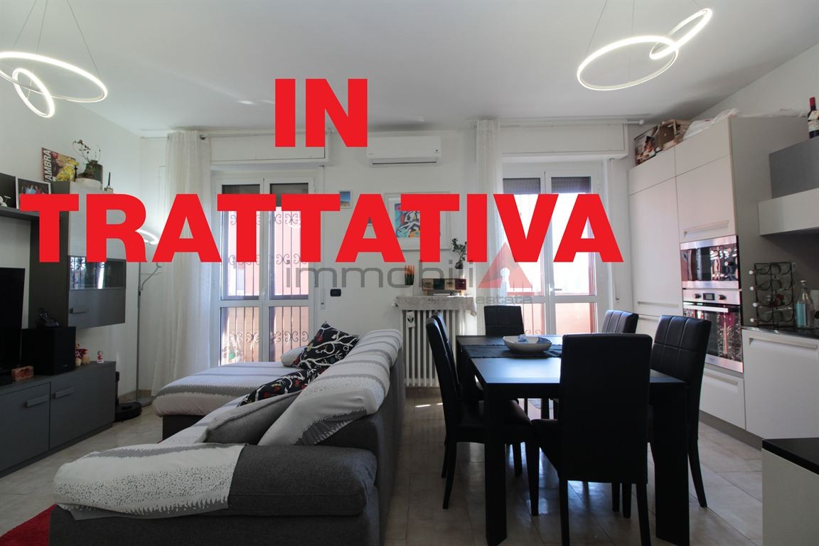 Cologno Monzese - San Maurizio: Moderno Bilocale con Terrazzino e Box